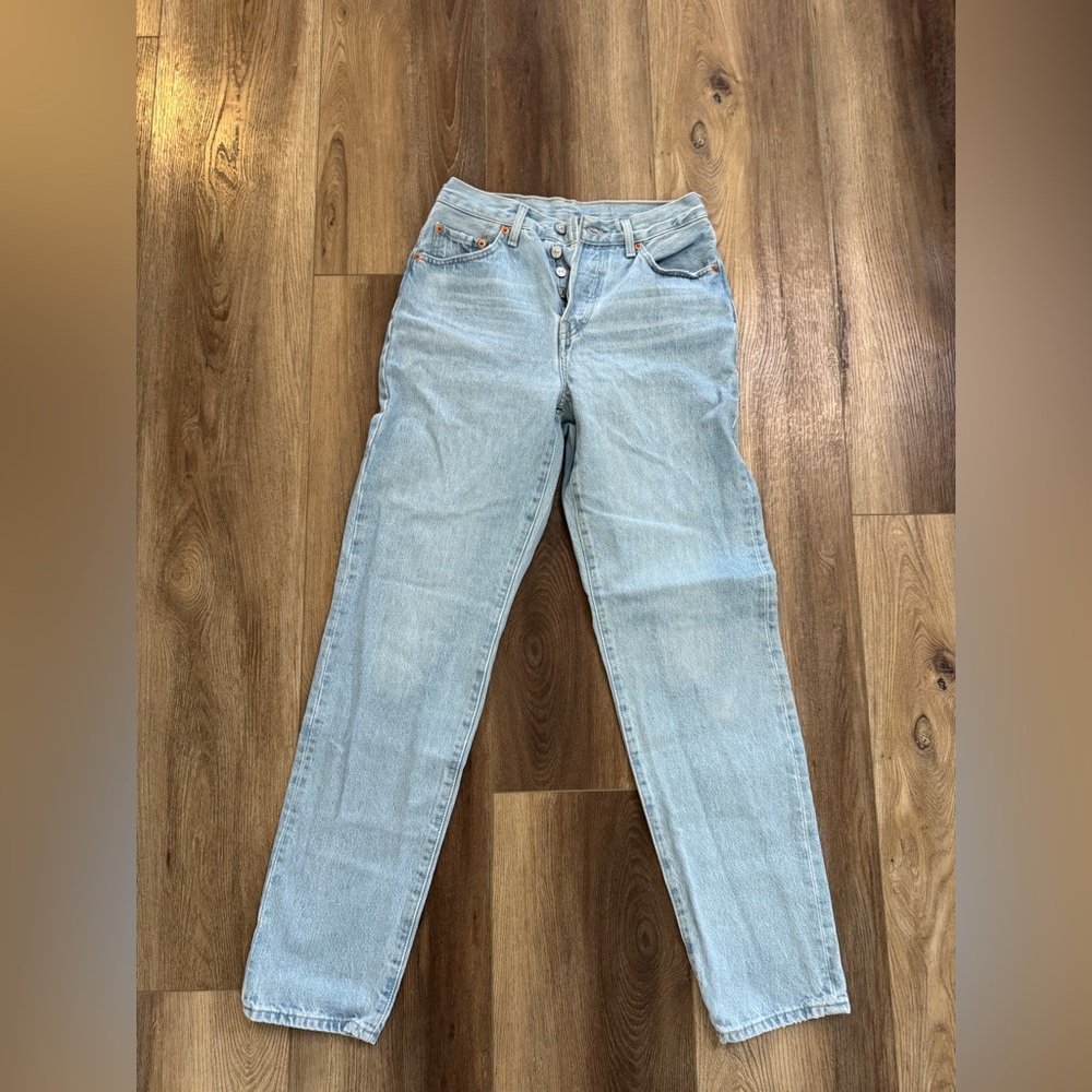 Light wash Women's Levi’s 501 Jeans
